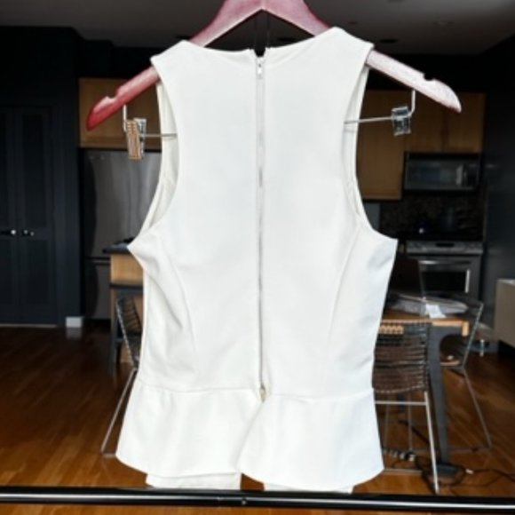 NOIR by Sachin + Babi Ivory Plunging Neckline Peplum Top, Size Small - Picture 2 of 2
